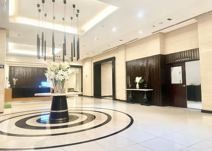 New Cozy 1br King Bed At Greenbelt Hamilton Makati *