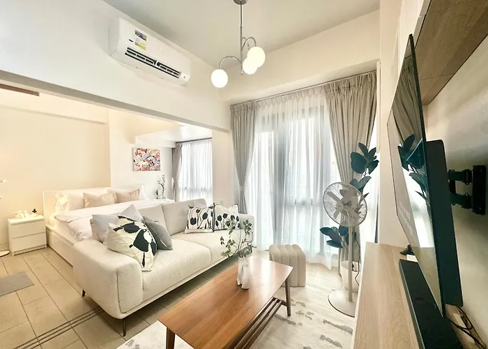 Aparthotel New Cozy 1br King Bed At Greenbelt Hamilton Makati *