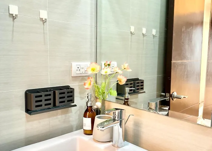 New Cozy 1br King Bed At Greenbelt Hamilton Makati Aparthotel *