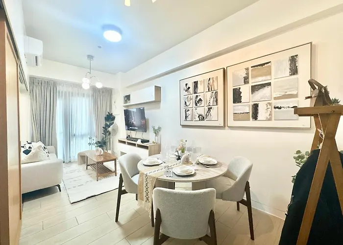 New Cozy 1br King Bed At Greenbelt Hamilton Makati Aparthotel