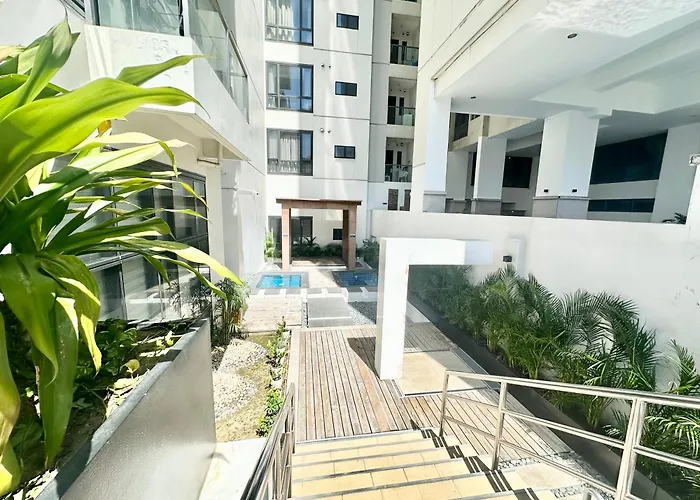 New Cozy 1br King Bed At Greenbelt Hamilton Makati Manila