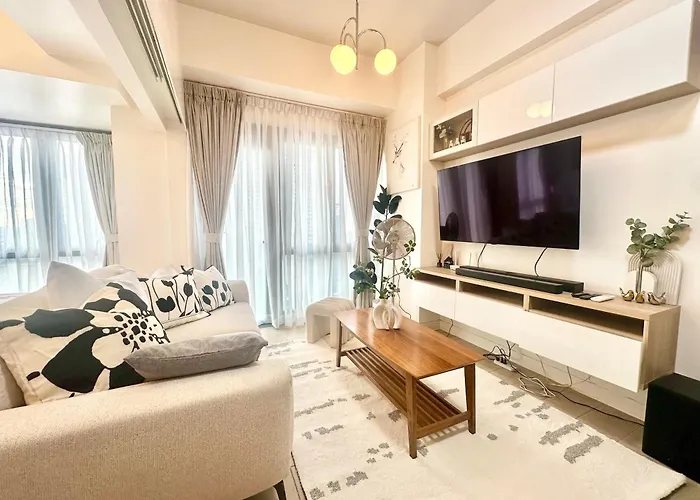 New Cozy 1br King Bed At Greenbelt Hamilton Makati Manila