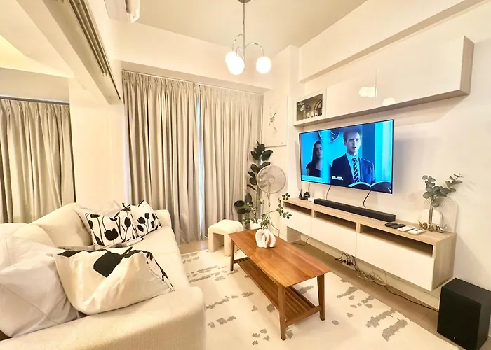 Aparthotel New Cozy 1br King Bed At Greenbelt Hamilton Makati
