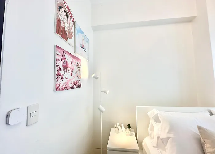 New Cozy 1br King Bed At Greenbelt Hamilton Makati Manila